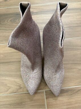 Gianni Bini Women's Sparkle Pointed Toe Sock Boot Pink Size 6 - Used